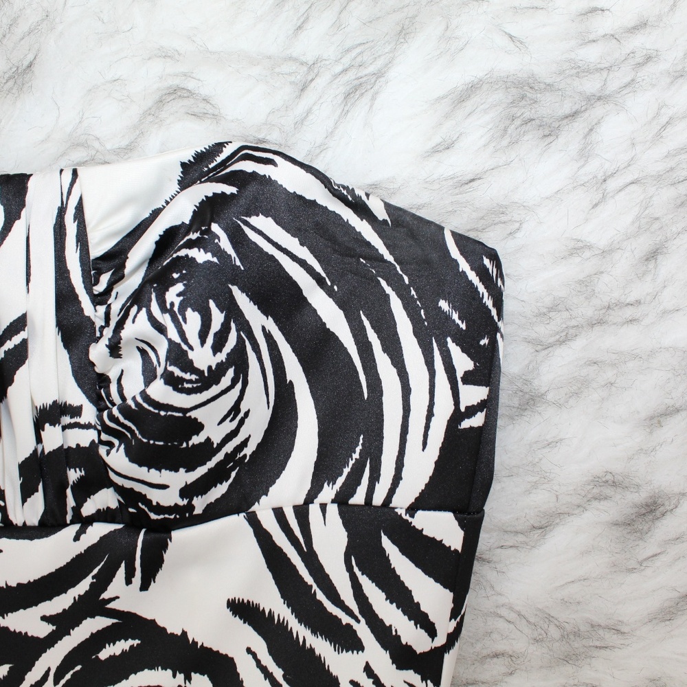 WHBM White & Black Strapless Dress - Picture 6 of 8